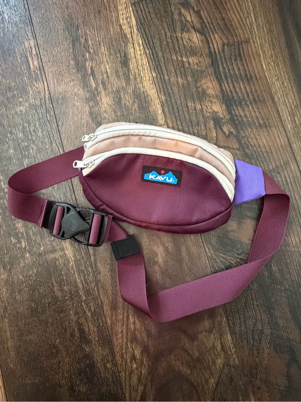 Kavu Crossbody Fanny Pack Maroon and Purple
